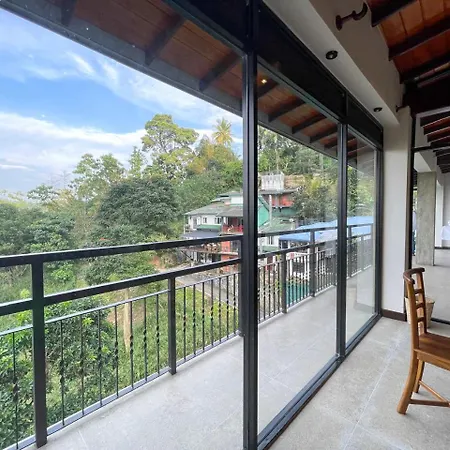 Lush Breeze Hotel Kandy Exterior photo